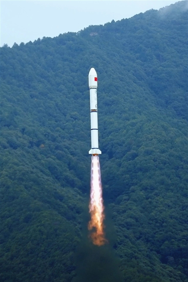 中國衛(wèi)星應(yīng)用大會大灣區(qū)峰會在深舉行 共探空天產(chǎn)業(yè)發(fā)展新機(jī)遇