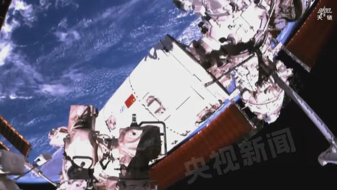 中國隱藏實(shí)力？美媒：神十九乘組首次出艙9小時(shí)6分領(lǐng)先NASA(圖9)