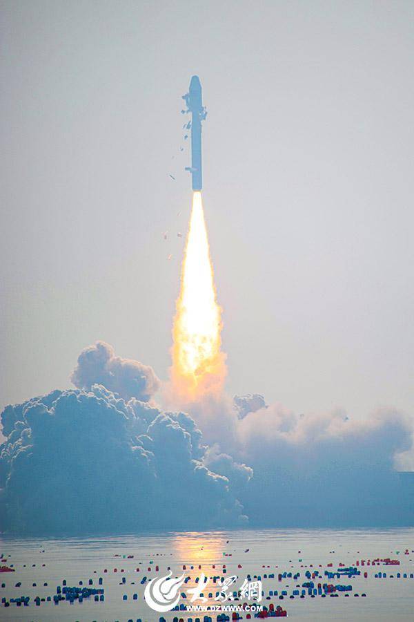 海陽(yáng)海上發(fā)射捷報(bào)！2025年中國(guó)火箭一箭十星開(kāi)啟新篇章(圖1)