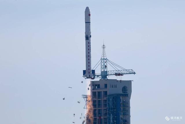 太空盲區(qū)“飛機上不去、衛(wèi)星下不來”？別急天路一號衛(wèi)星來了！丨科技圓桌派(圖2)
