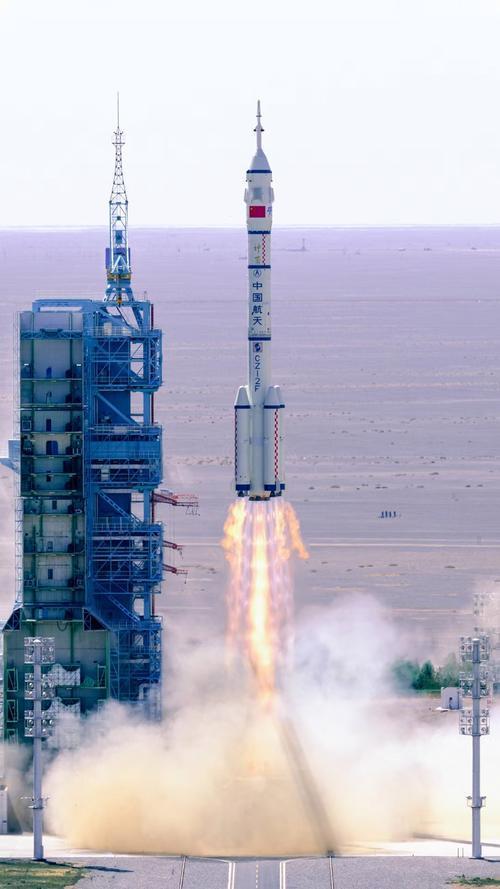 印度衛(wèi)星對(duì)接3次嘗試均失?。≈袊淮尉统晒ψ屗麄冿h了？(圖17)